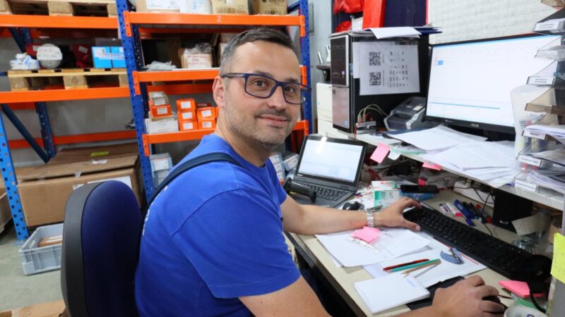 Административен асистент во производство