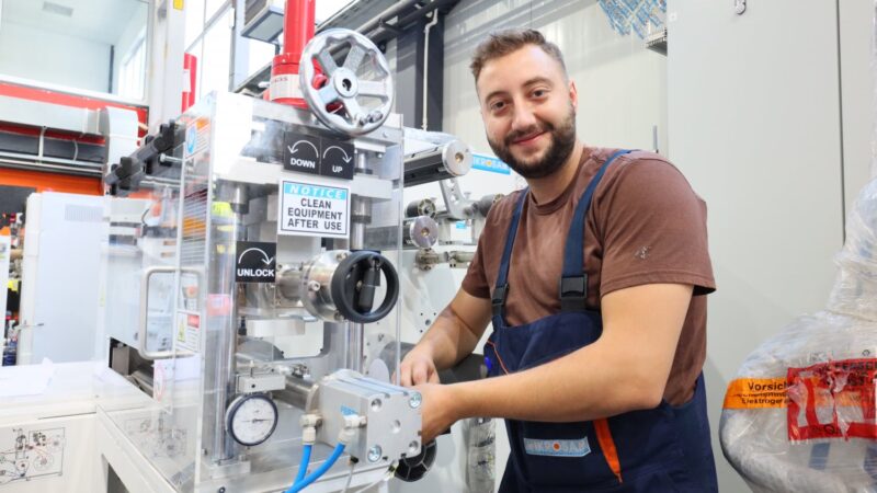 Монтер на машини